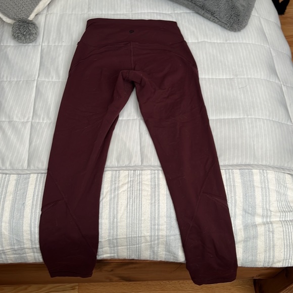 Lululemon leggings size 6. Burgundy with mesh - Picture 2 of 3